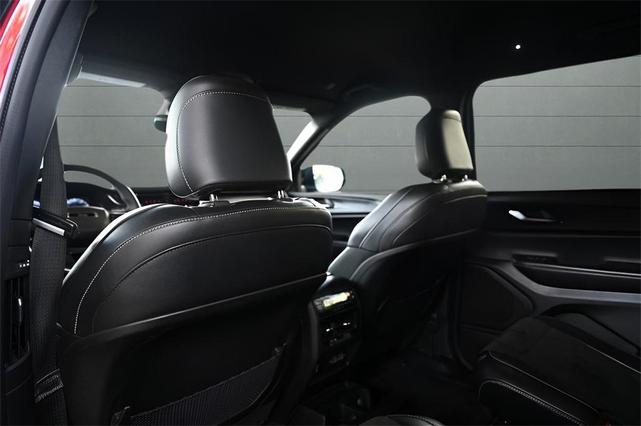 Photo of 2023 Velvet Red Pearlcoat Jeep Grand Cherokee L