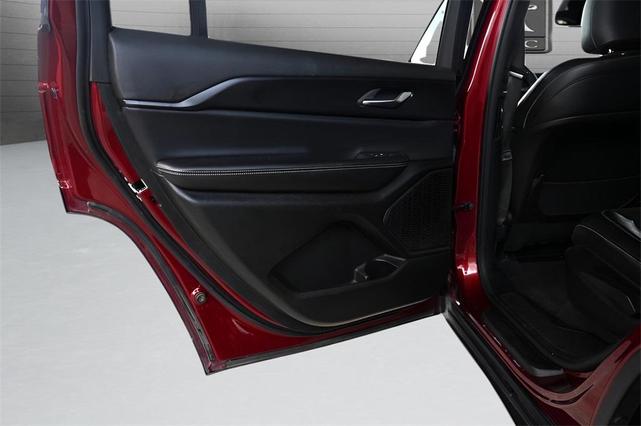 Photo of 2023 Velvet Red Pearlcoat Jeep Grand Cherokee L