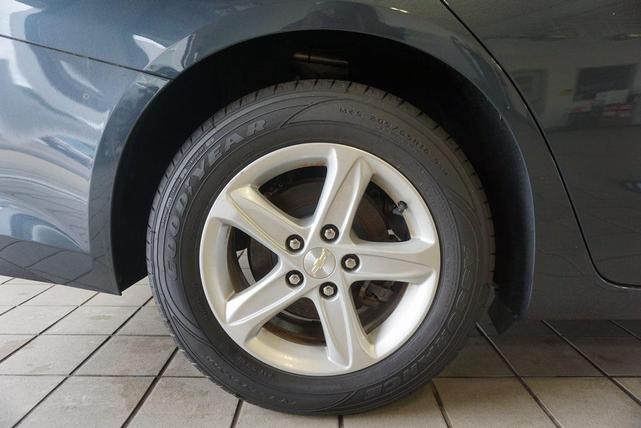Photo of 2019 Shadow Gray Metallic Chevrolet Malibu