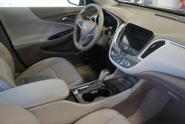 Photo of 2019 Shadow Gray Metallic Chevrolet Malibu