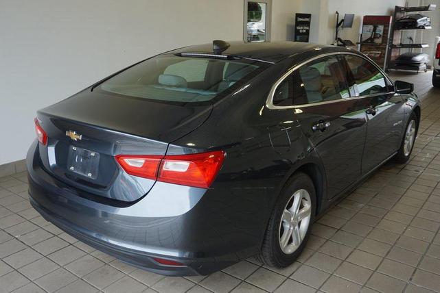 Photo of 2019 Shadow Gray Metallic Chevrolet Malibu