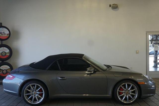 Photo of 2008 Atlas Gray Metallic Porsche 911