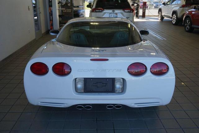 Photo of 2003 Speedway White Chevrolet Corvette