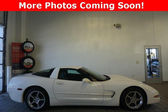 Photo of 2003 Speedway White Chevrolet Corvette