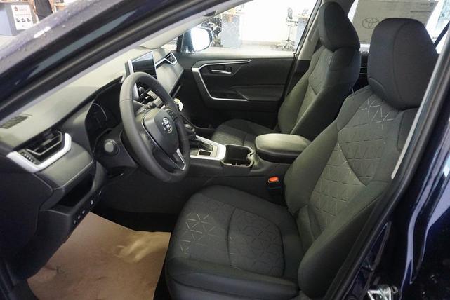 Photo of 2025 Blueprint Toyota RAV4