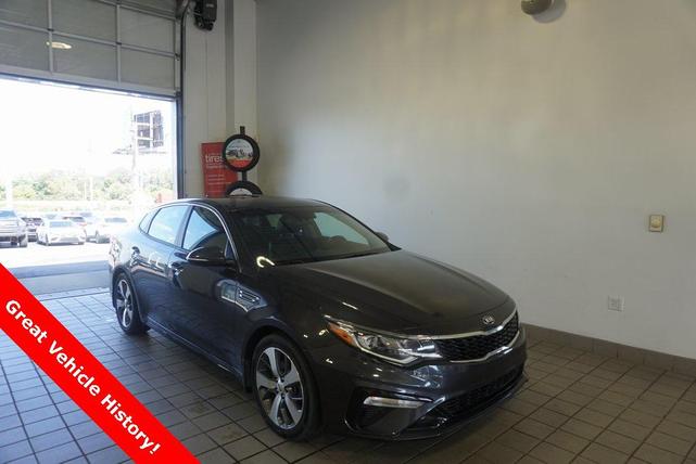 Photo of 2019 Platinum Graphite Kia Optima
