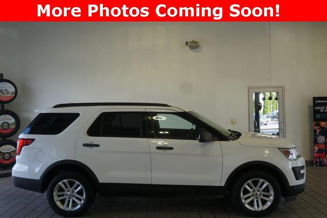 Photo of 2017 Oxford White Ford Explorer