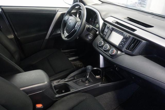 Photo of 2016 Magnetic Gray Metallic Toyota RAV4