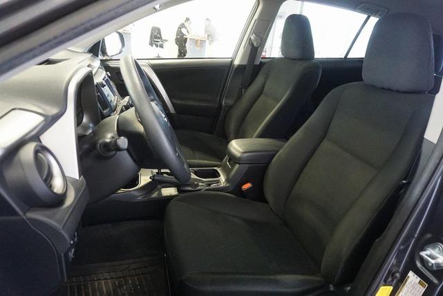 Photo of 2016 Magnetic Gray Metallic Toyota RAV4