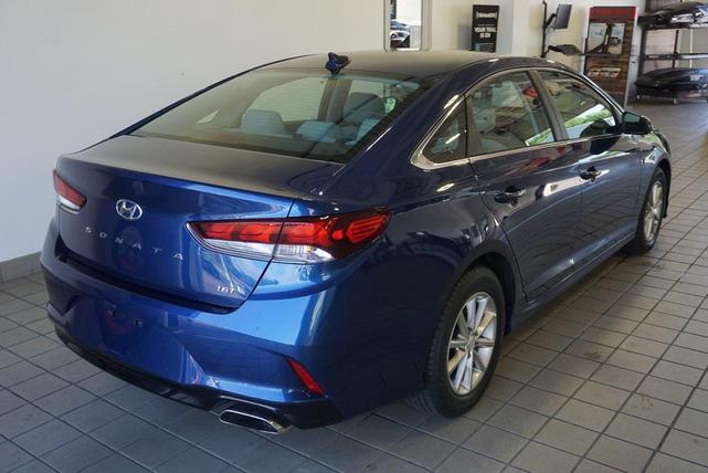 Photo of 2019 Lakeside Blue Hyundai SONATA