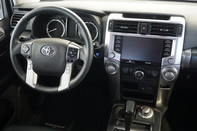 Photo of 2022 Classic Silver Metallic Toyota 4Runner