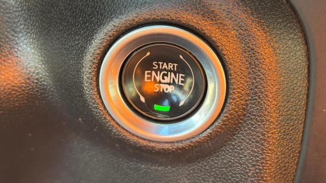 Photo of 2021 Summit White GMC Sierra 1500