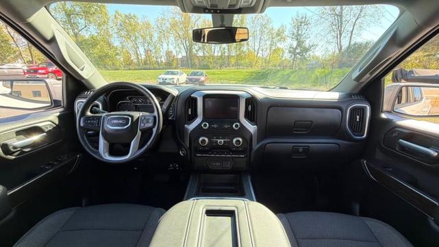 Photo of 2021 Summit White GMC Sierra 1500