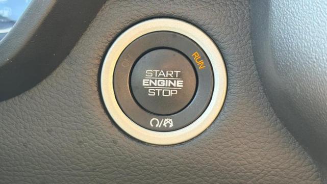 Photo of 2020 Delmonico Red Pearlcoat RAM 1500