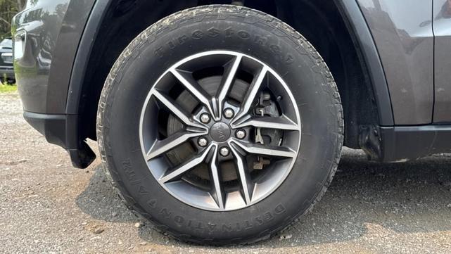 Photo of 2021 Granite Crystal Metallic Jeep Grand Cherokee