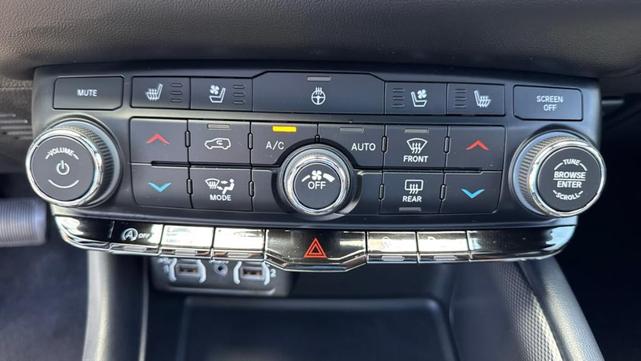 Photo of 2023 DB Black Clearcoat Dodge Durango