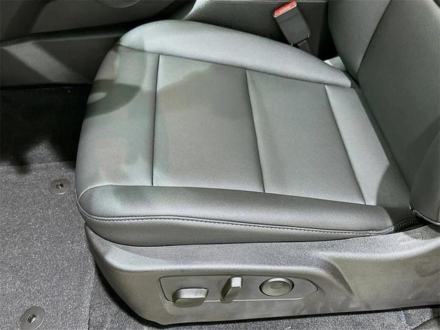 Photo of 2025 Onyx Black GMC Canyon