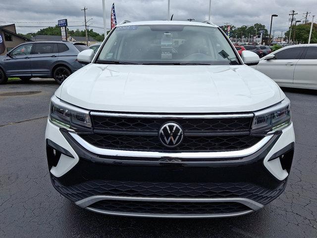 Photo of 2022 Pure White Volkswagen Taos