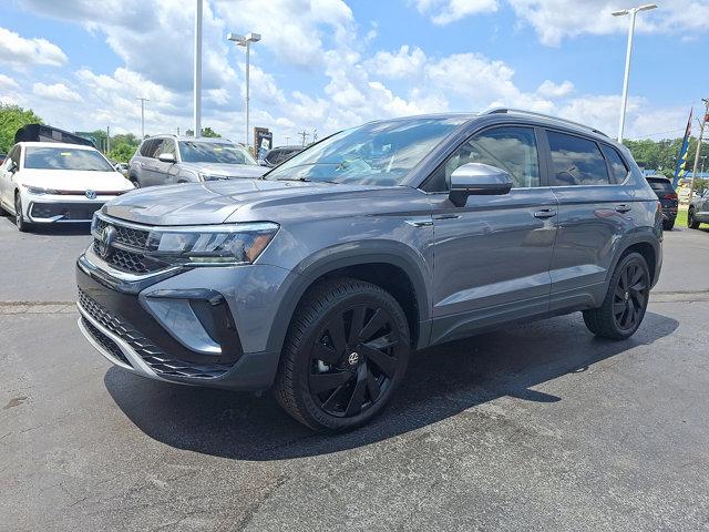 Photo of 2024 Platinum Gray Metallic Volkswagen Taos
