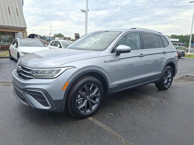 Photo of 2023 Pyrite Silver Metallic Volkswagen Tiguan