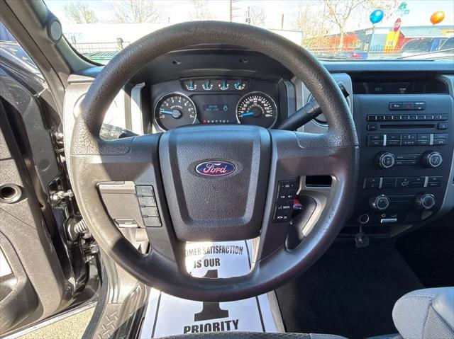 Photo of 2013 Tuxedo Black Metallic Ford F-150