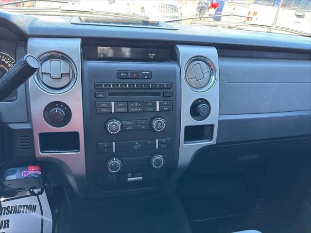 Photo of 2013 Tuxedo Black Metallic Ford F-150