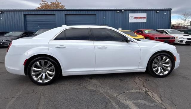 2021 Chrysler 300