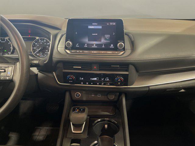 Photo of 2023 Brilliant Silver Metallic Nissan Rogue