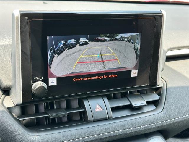 Photo of 2024 Pearl Toyota RAV4