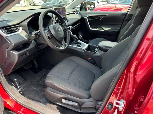Photo of 2024 Pearl Toyota RAV4