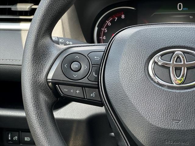 Photo of 2024 Pearl Toyota RAV4