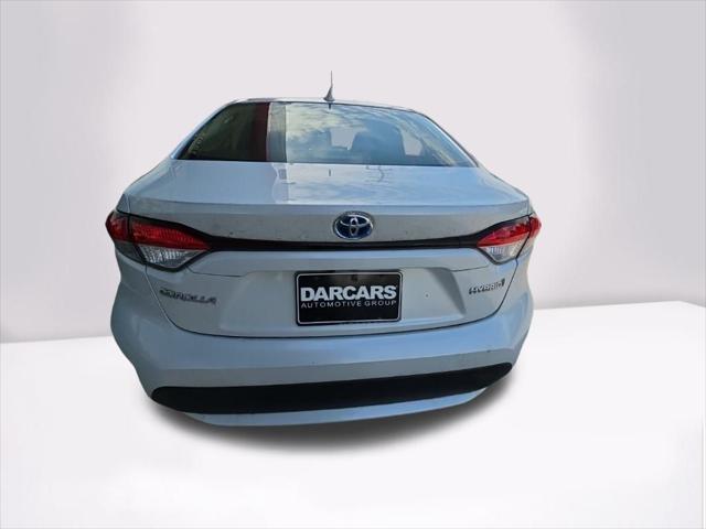 Photo of 2022 Wind Chill Pearl Toyota Corolla Hybrid