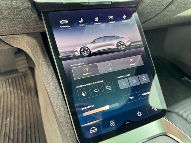Photo of 2022 Stellar White Lucid Air