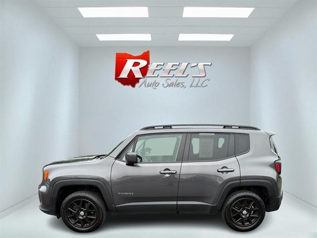 Photo of 2020 Granite Crystal Metallic Jeep Renegade