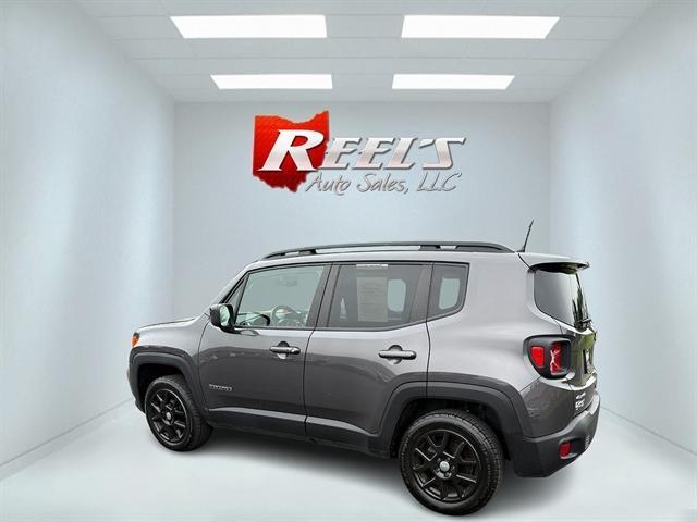 Photo of 2020 Granite Crystal Metallic Jeep Renegade