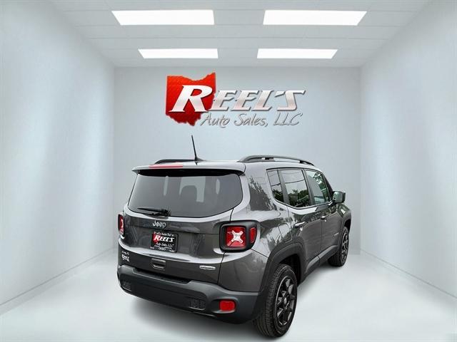 Photo of 2020 Granite Crystal Metallic Jeep Renegade