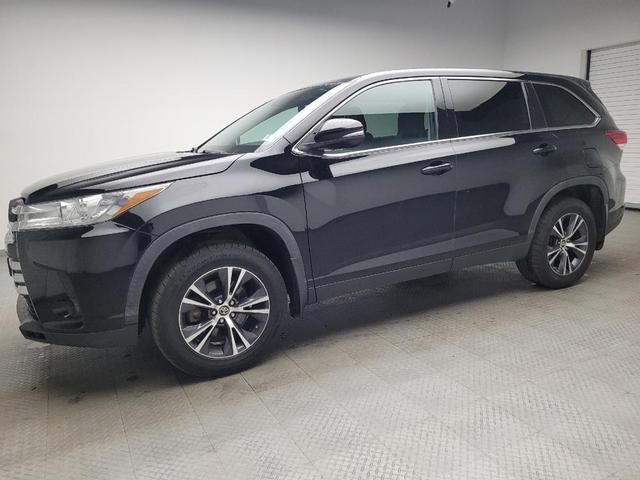 Photo of 2019 Midnight Black Metallic Toyota Highlander