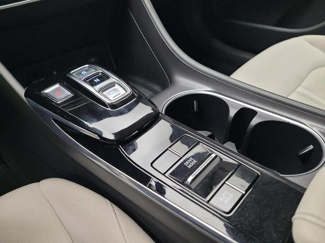 Photo of 2021 Hampton Gray Hyundai SONATA Hybrid