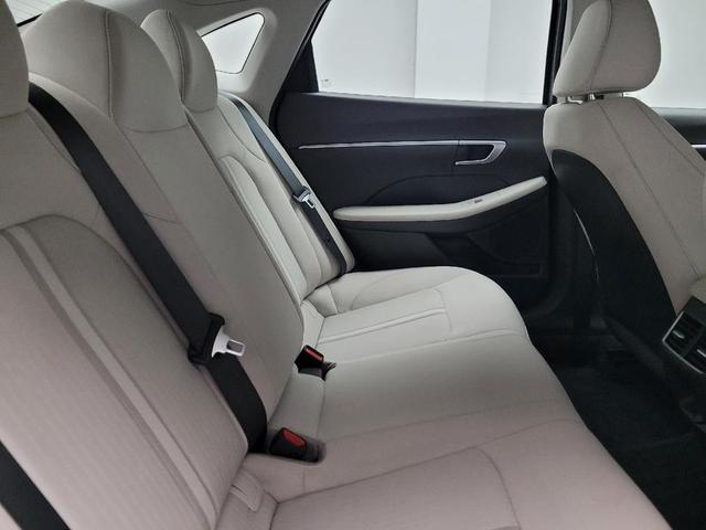 Photo of 2021 Hampton Gray Hyundai SONATA Hybrid