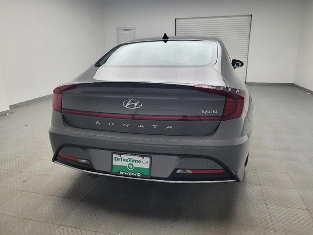 Photo of 2021 Hampton Gray Hyundai SONATA Hybrid