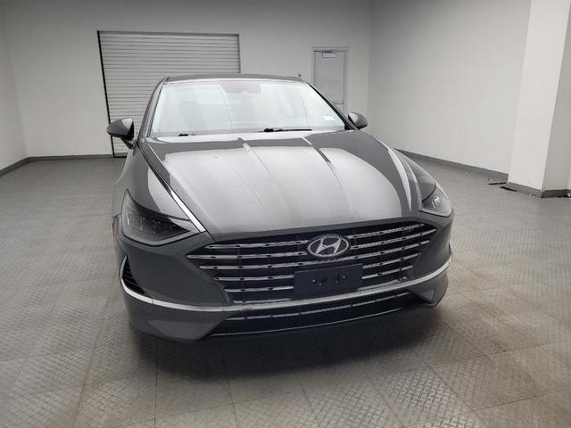 Photo of 2021 Hampton Gray Hyundai SONATA Hybrid