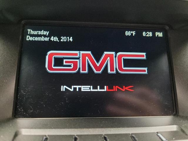 Photo of 2016 White GMC Terrain