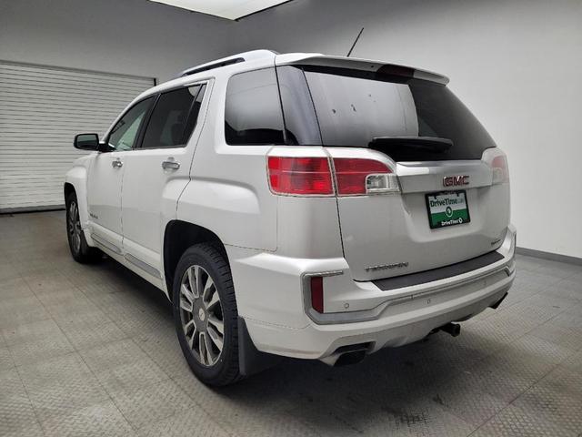 Photo of 2016 White GMC Terrain