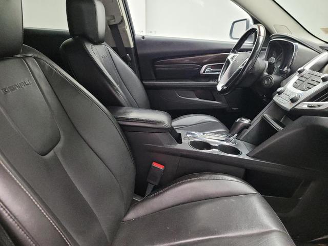 Photo of 2016 White GMC Terrain