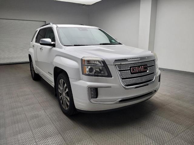 Photo of 2016 White GMC Terrain