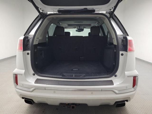 Photo of 2016 White GMC Terrain