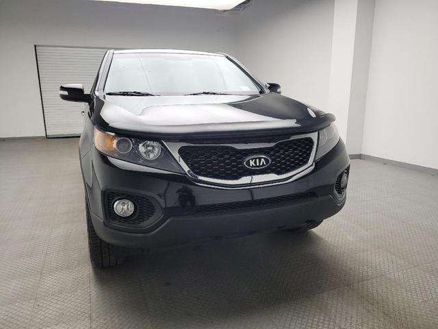 Photo of 2013 Ebony Black Kia Sorento