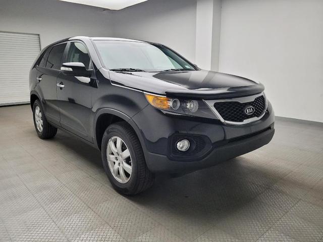 Photo of 2013 Ebony Black Kia Sorento