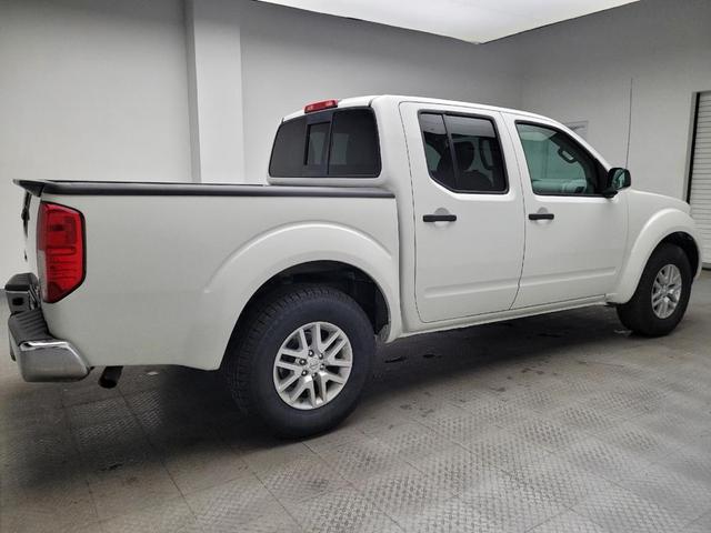 Photo of 2017 Glacier White Nissan Frontier