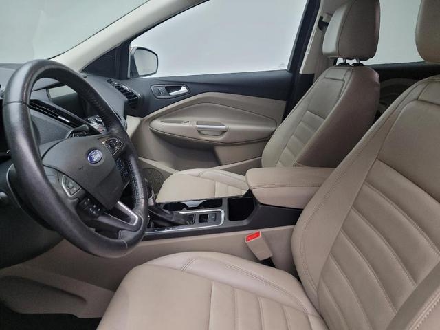 Photo of 2017 Red Ford Escape